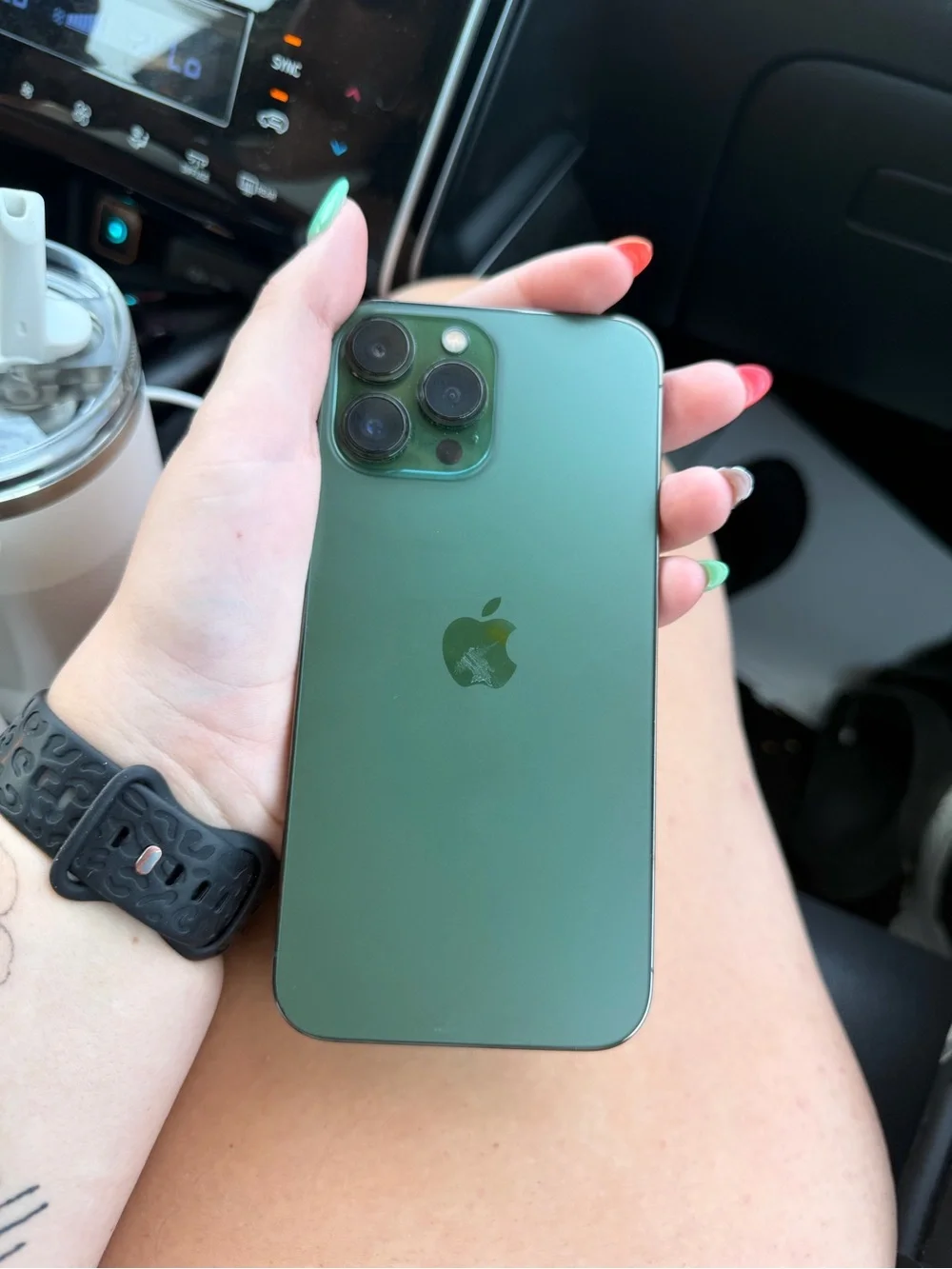 iPhone 13 Pro Max and iPhone 14